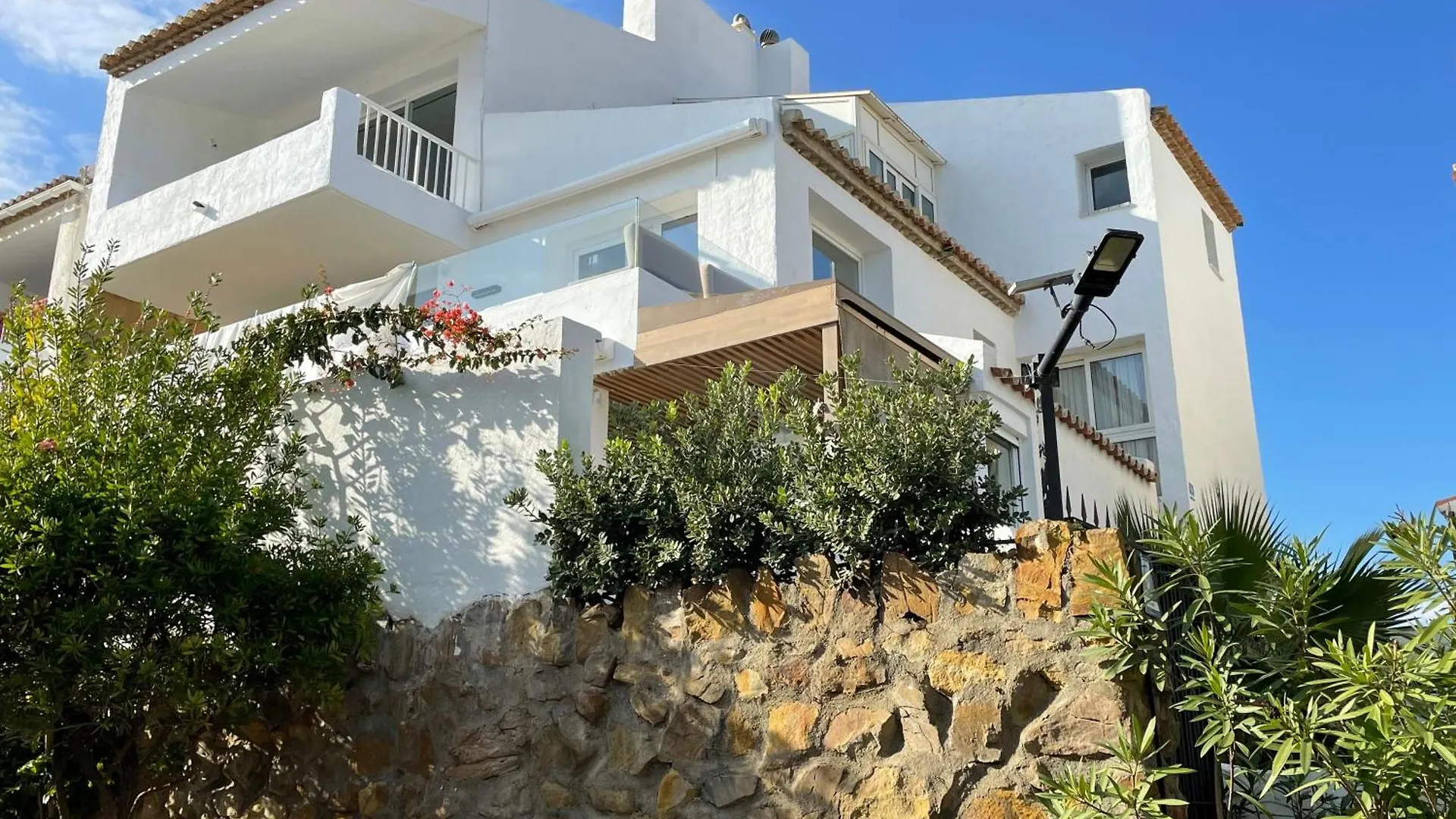 شقة La Casa De Colores إِستيبونا إسبانيا
