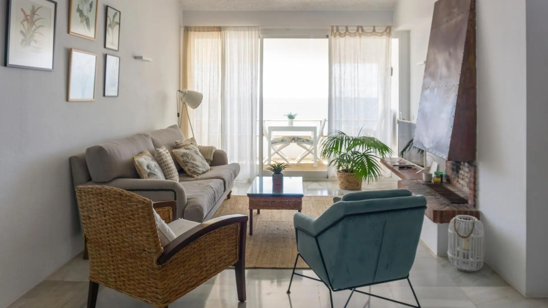 La Casa De Colores إِستيبونا