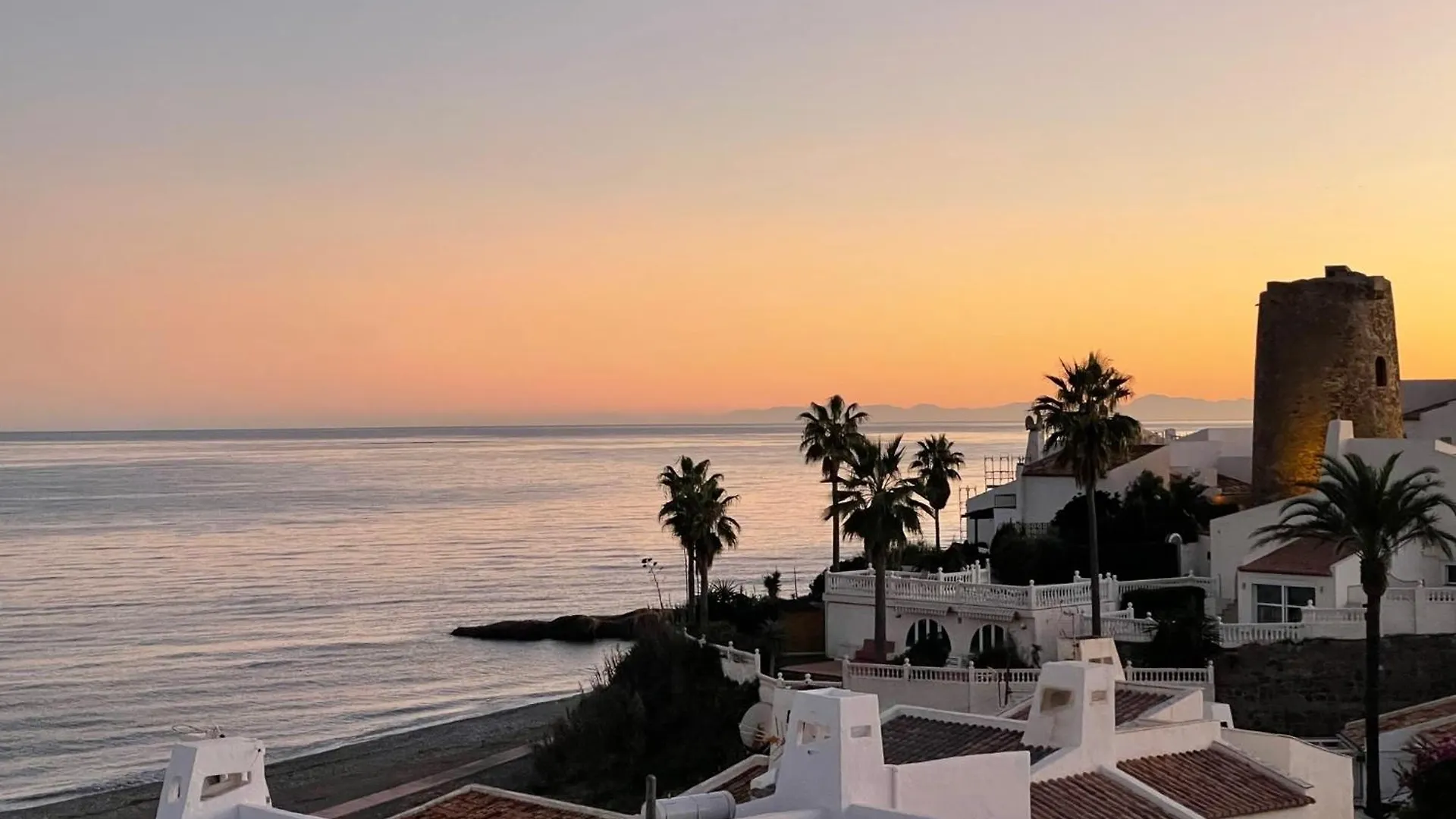 Lägenhet La Casa De Colores Estepona